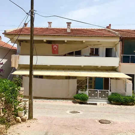 Izmir Cesmede Yazlik Kislik Daire شقة