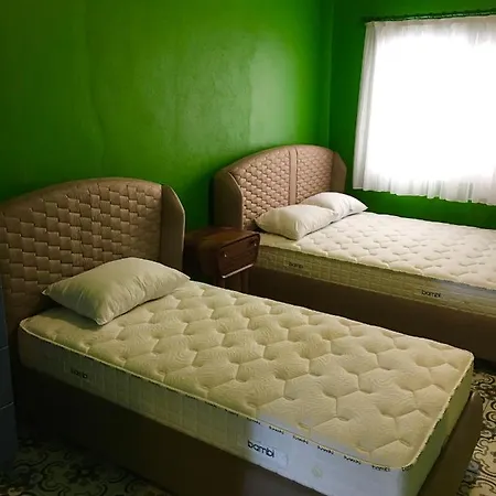 Izmir Cesmede Yazlik Kislik Daire Çeşme