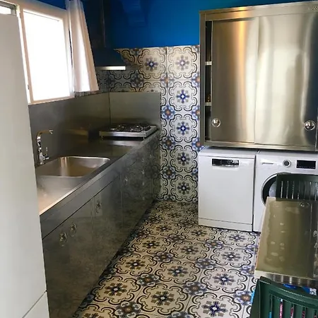 Izmir Cesmede Yazlik Kislik Daire * Çeşme