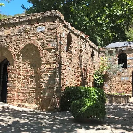 Izmir Cesmede Yazlik Kislik Daire
